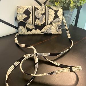 Vera Bradley crossbody purse wallet handbag